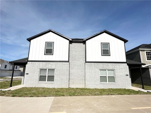 2-959 S Rupple Rd, Fayetteville, AR, 72704-4070 | Card Image