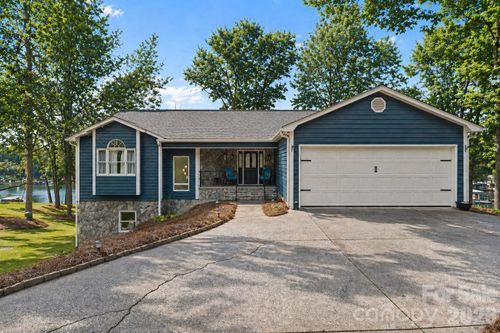 124 Keven Dr, Troutman, NC, 28166-8683 | Card Image