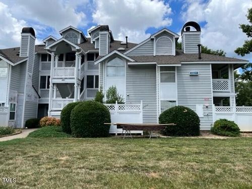 apt-203-4921 Hollenden Dr, Raleigh, NC, 27616-4421 | Card Image
