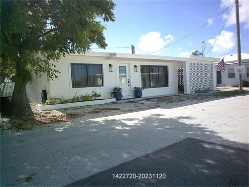 11339 5th Avenue Ocean, Marathon, FL, 33050-3430 | Card Image