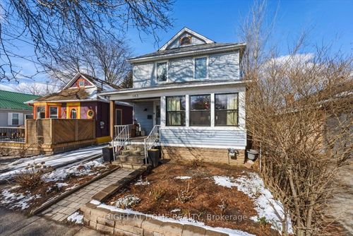 143 Russell Ave, St Catharines, ON, L2R1W2 | Card Image