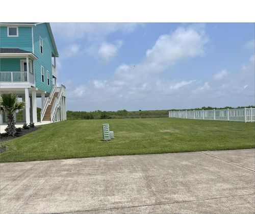 3731 Mendocino Dr, Galveston, TX, 77554-7780 | Card Image