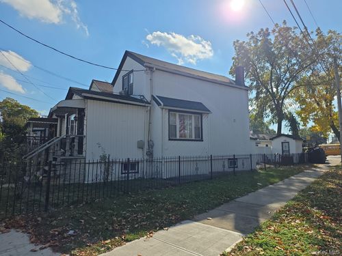 140 123rd Ave, Jamaica, NY, 11436 | Card Image