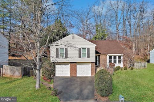 7580 Woodstown Dr, SPRINGFIELD, VA, 22153-3528 | Card Image