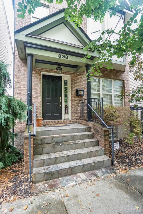 933 Mound St, Cincinnati, OH, 45203-1541 | Card Image
