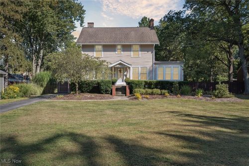 23052 Mastick Rd, North Olmsted, OH, 44070-3881 | Card Image