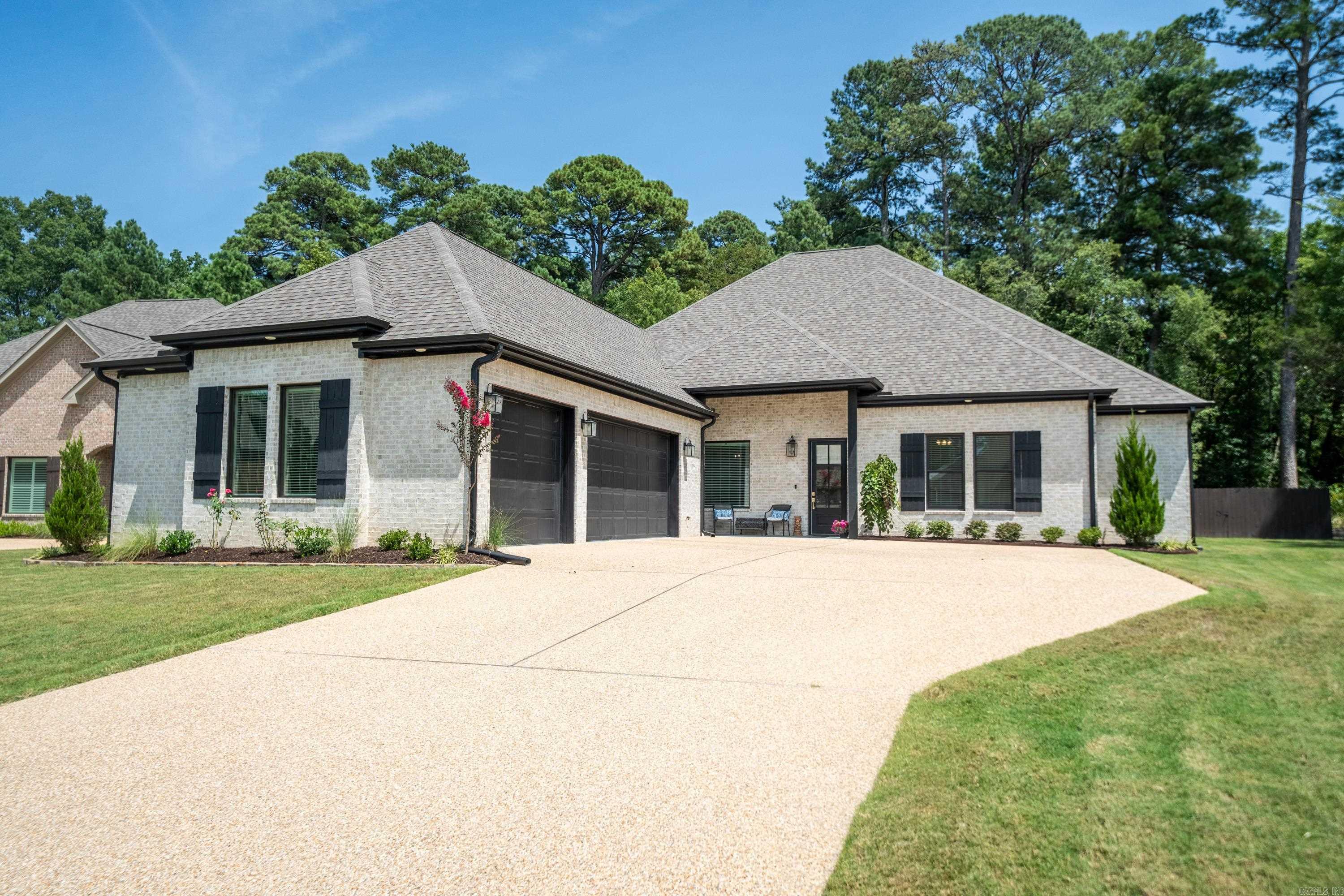 Arlington Park Dr, Hot Springs National Park, AR 71901