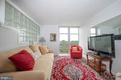 1605a-3600 Conshohocken Ave, PHILADELPHIA, PA, 19131-5329 | Card Image