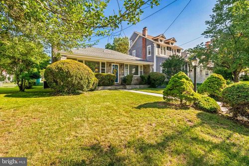 229 W Kings Hwy, AUDUBON, NJ, 08106-1616 | Card Image