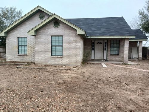 513 County Road 205, Falfurrias, TX, 78355-5693 | Card Image