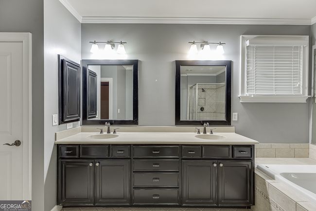 7056 Dove Point Ln, House other with 4 bedrooms, 3 bathrooms and null parking in Hoschton GA | Image 30