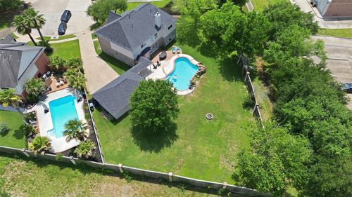 2402 Daytona Ct, Friendswood, TX, 77546-6000 | Card Image
