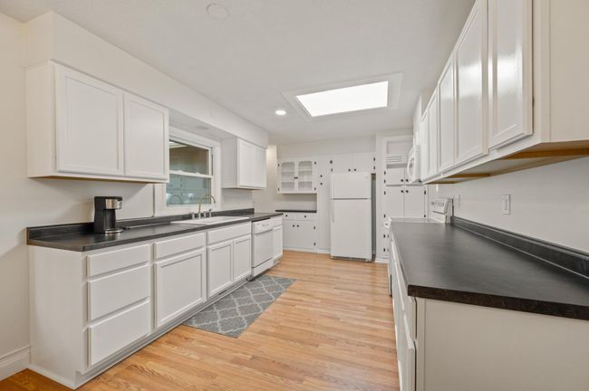 Lots of Charm | Image 11