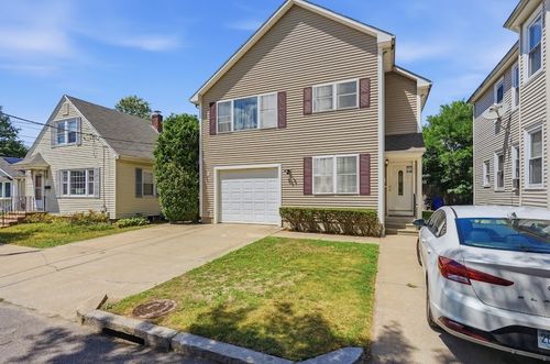 133 Sandringham Ave, Providence, RI, 02908-2313 | Card Image