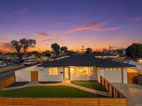 704 J St, Chula Vista, CA, 91910-5209 | Card Image