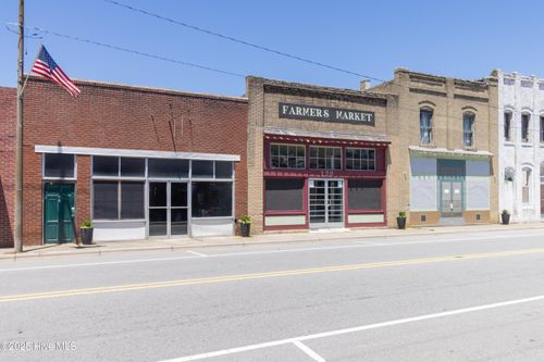 122 S Main St, Colerain, NC, 27924-8903 | Card Image