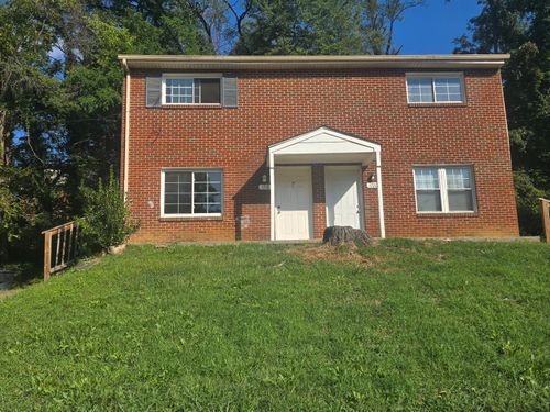 1718 Eastern Ave Ne, Roanoke, VA, 24012-6123 | Card Image