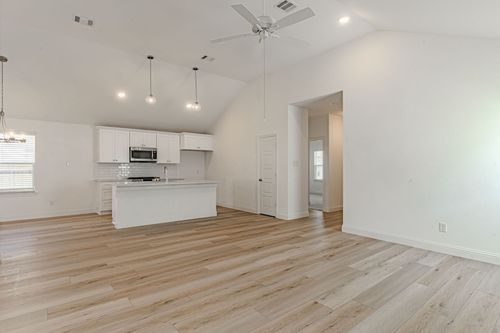 6713 Lake Overlook Dr, Fort Worth, TX, 76135-2008 | Card Image