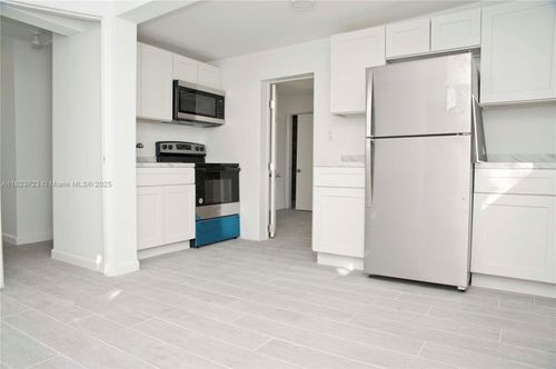 3-1323 N Federal Hwy, Hollywood, FL, 33020-3631 | Card Image