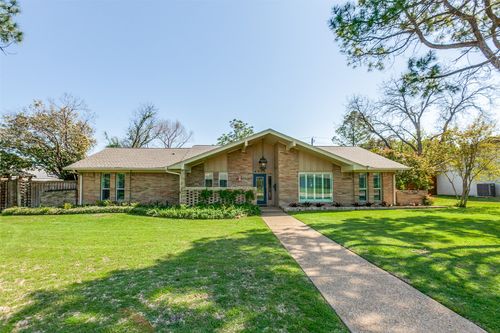 4818 Thunder Rd, Dallas, TX, 75244-6541 | Card Image