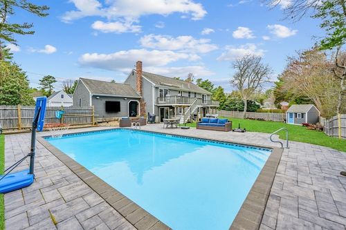 153 Hickory Hill Cir, Osterville, MA, 02655-1322 | Card Image