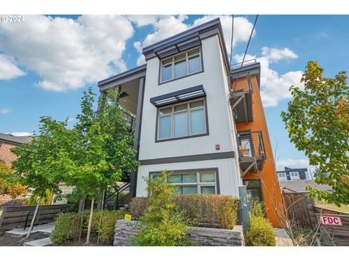 6822 N Greenwich Ave, Portland, OR, 97217-5478 | Card Image