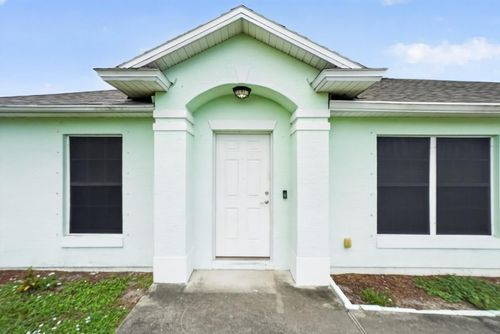 7816 100th Ave, Vero Beach, FL, 32967-2753 | Card Image