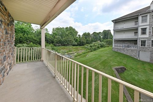 105-28 N De Baun Ave, Suffern, NY, 10901 | Card Image