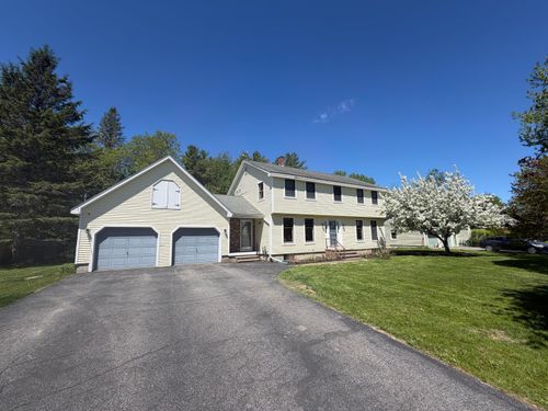 10 Constitution Avenue, Hampden, ME, 04444 | Card Image