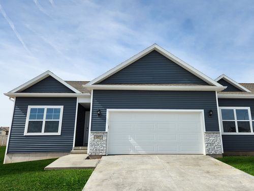 721 Maddie Ln, Tiffin, IA, 52340-9458 | Card Image