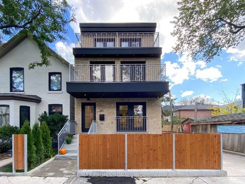 b-41 Rolyat St, Toronto, ON, M6J1S5 | Card Image