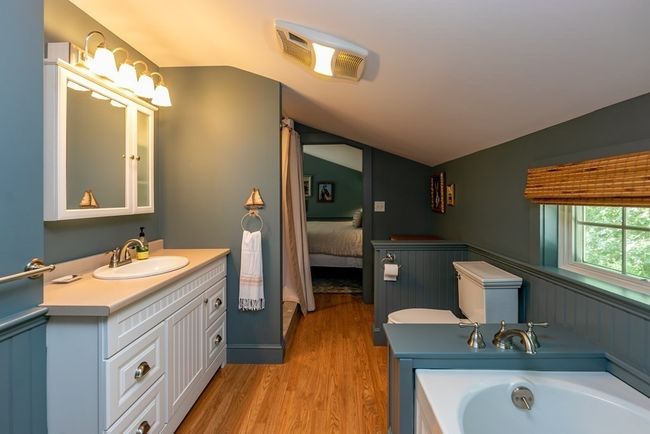 11 Hammett Ln, House other with 2 bedrooms, 2 bathrooms and 4 parking in Chilmark MA | Image 13
