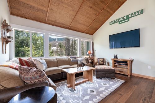1-40 Loon Village Rd, Lincoln, NH, 03251 | Card Image