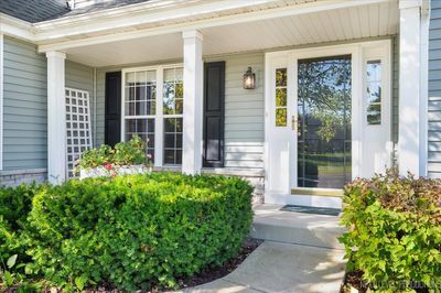 Great front porch to sit and relax. BONUS: New Ro | Image 3