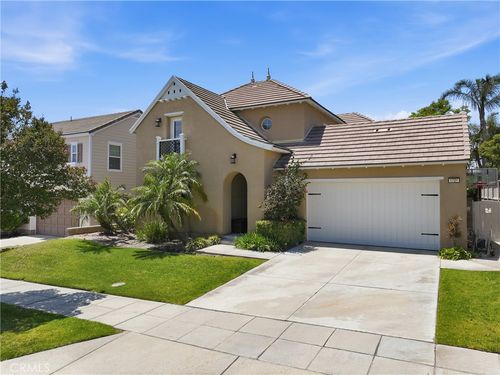 1721 Arthur Loop W W, Upland, CA, 91784 | Card Image