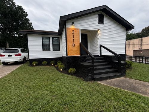 b-2110 Newnan St, East Point, GA, 30344-1721 | Card Image