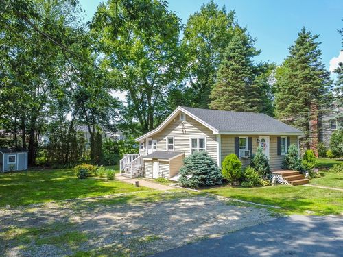 8 Wilson St, Salem, NH, 03079-1339 | Card Image