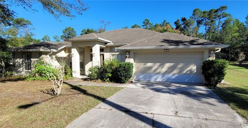 39 Grass St, Homosassa, FL, 34446-6108 | Card Image