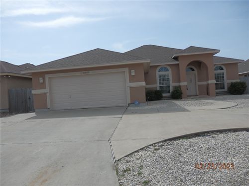 15853 Punta Espada Loop, Corpus Christi, TX, 78418-6624 | Card Image