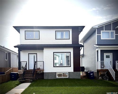 423 Eldorado St, Warman, SK, S0K4S3 | Card Image