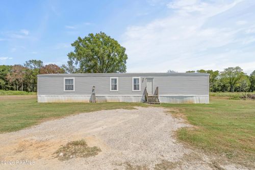 327 Casanova Road, Crowley, LA, 70526 | Card Image