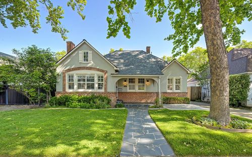 2509 8th Avenue, Sacramento, CA, 95818 | Card Image