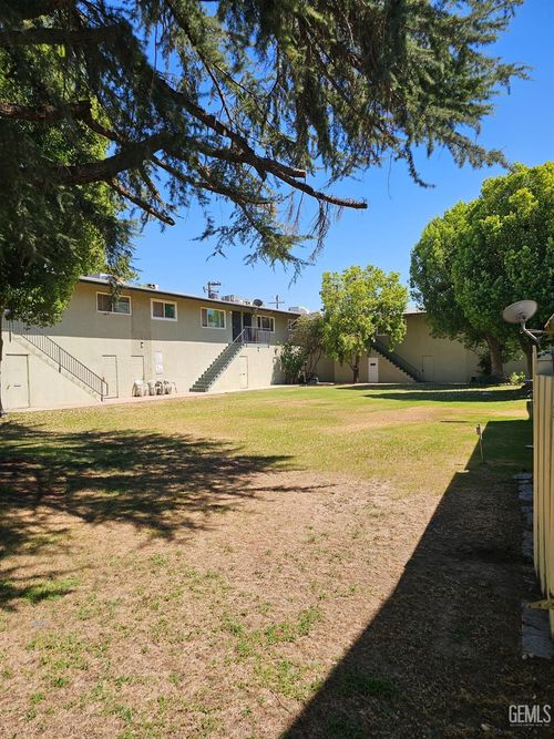 1124 Oleander Ave, Bakersfield, CA, 93304 | Card Image
