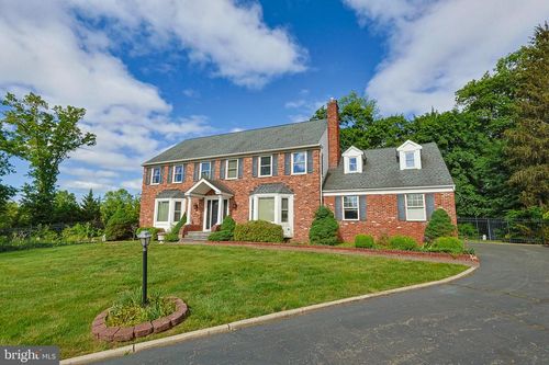 1 Willow Brook Ln, Annandale, NJ, 08801-3430 | Card Image