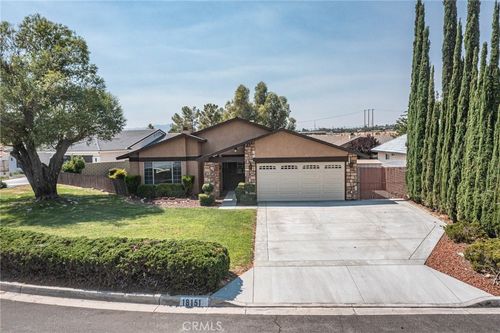 18151 Deer Park Ln, Victorville, CA, 92395 | Card Image