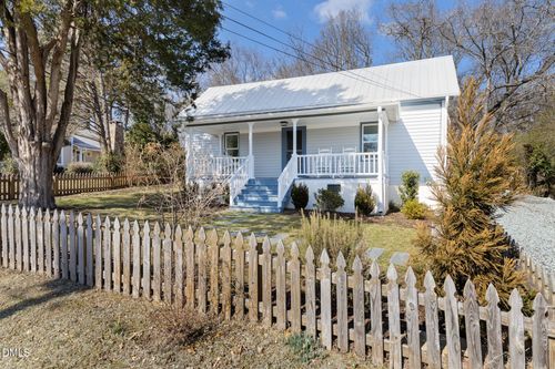 314 W Queen St, Hillsborough, NC, 27278-2060 | Card Image