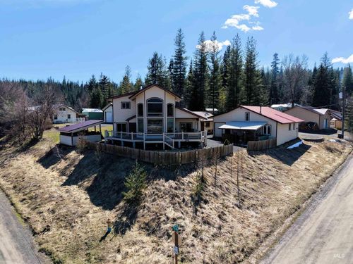 204 S 2nd St, Elk River, ID, 83827-0110 | Card Image