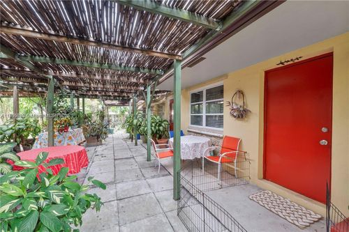 2-5831 Taylor St, Hollywood, FL, 33021-6254 | Card Image