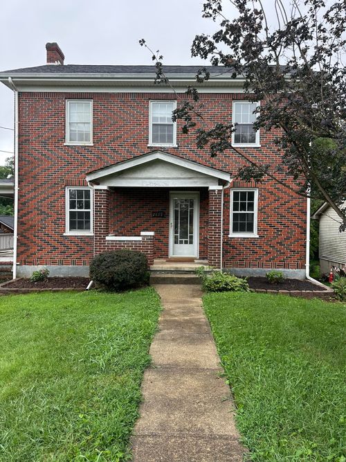 2633 Cedarhurst Ave Nw, Roanoke, VA, 24012-3231 | Card Image