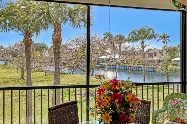 APT-13 - 6121 Se Landing Way, Condo with 3 bedrooms, 2 bathrooms and null parking in Stuart FL | Image 10